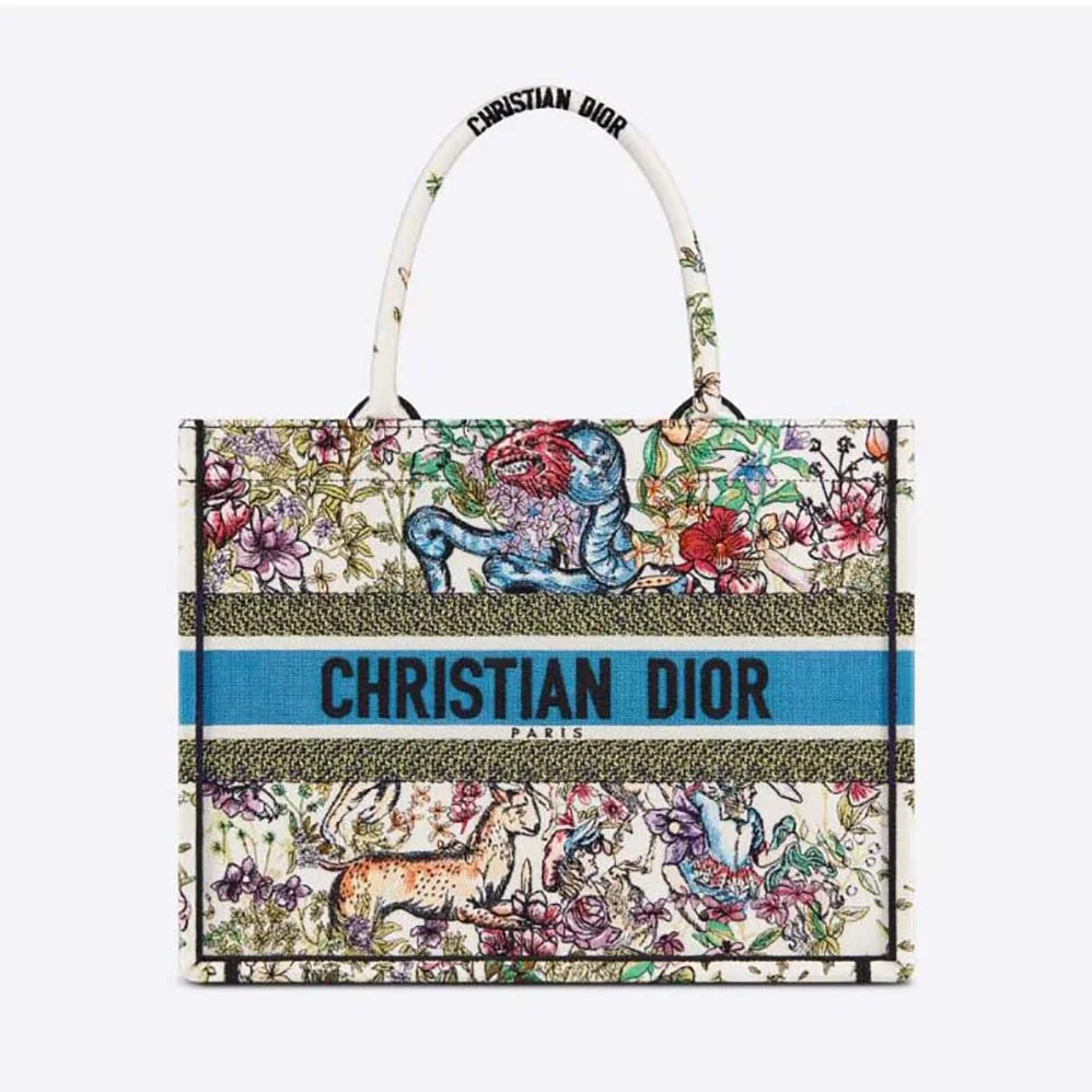Dior Medium Dior Book Tote Latte D for Women in Constellation Embroidery Dior Medium Dior Book Tote Latte D for Women in Constellation Embroidery