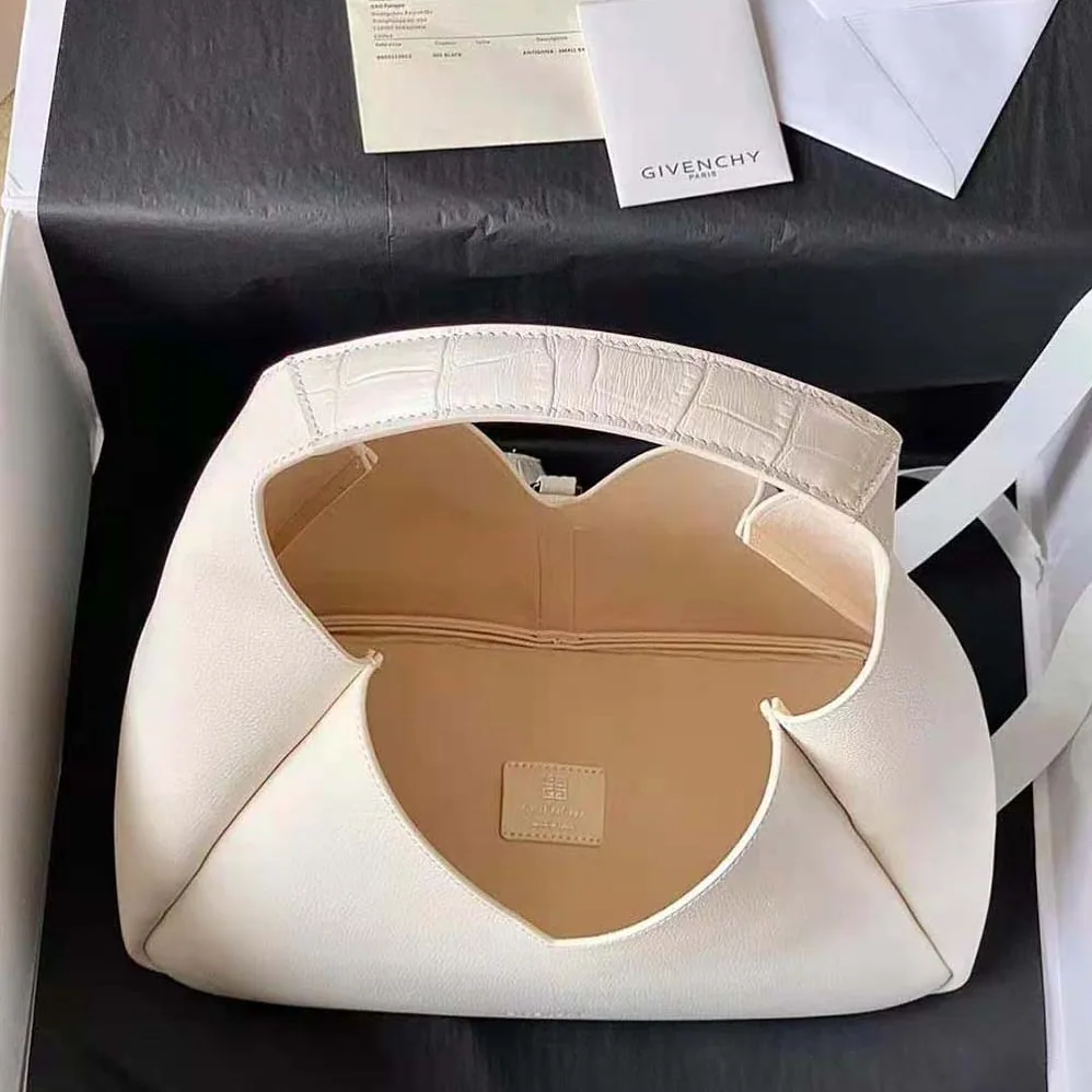 Givenchy Medium G-Hobo Bag in Smooth Leather for Women in Beige Givenchy Medium G-Hobo Bag in Smooth Leather for Women in Beige
