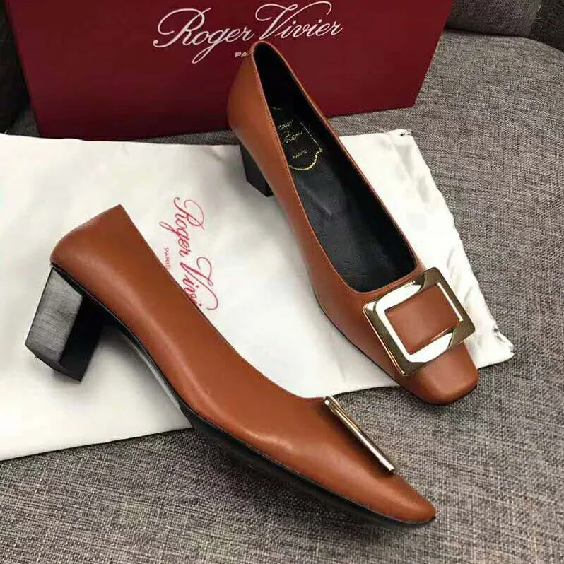 Roger Vivier Leather Belle Vivier Pumps 45mm Heel for Women in Brown Roger Vivier Leather Belle Vivier Pumps 45mm Heel for Women in Brown