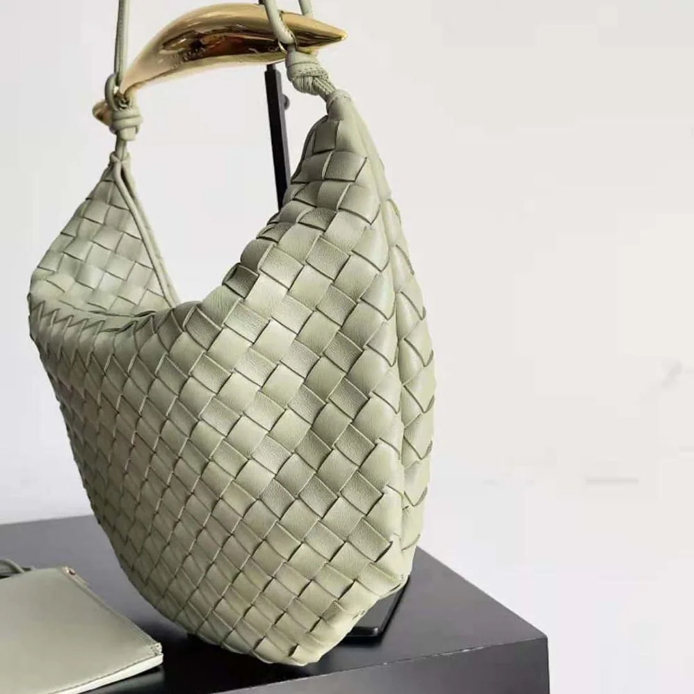 Bottega Veneta Medium Sardine in Supple Lambskin Leather for Women in Green