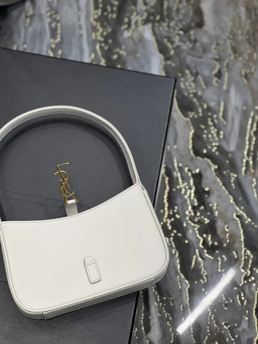 Saint Laurent Le 5 A 7 Mini White / Saint Laurent Le 5 A 7 Mini White /
