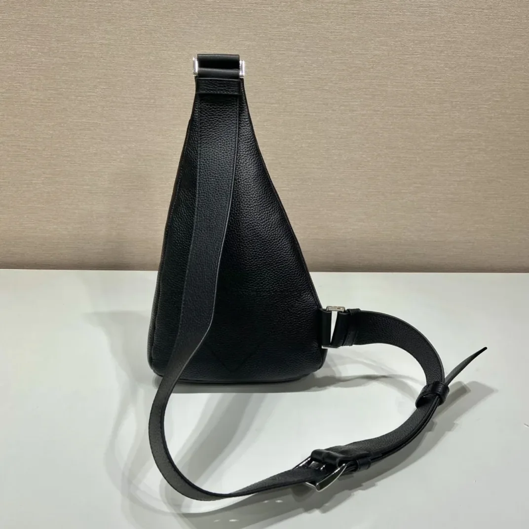 Prada Crossbody Bag / Black Silver Hardware 2VZ098_2BBE_F0002_V_OLO