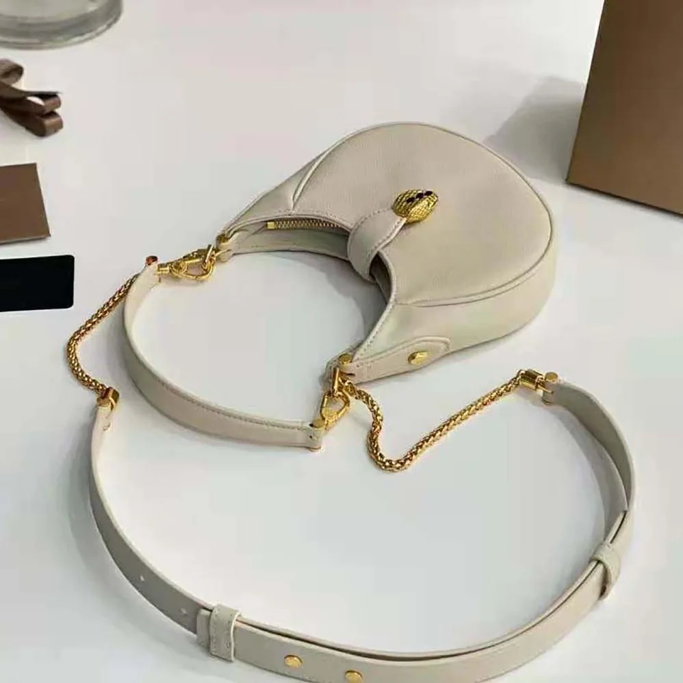 Bvlgari Serpenti Ellipse Crossbody Bag in Calf Leather for Women in White Bvlgari Serpenti Ellipse Crossbody Bag in Calf Leather for Women in White