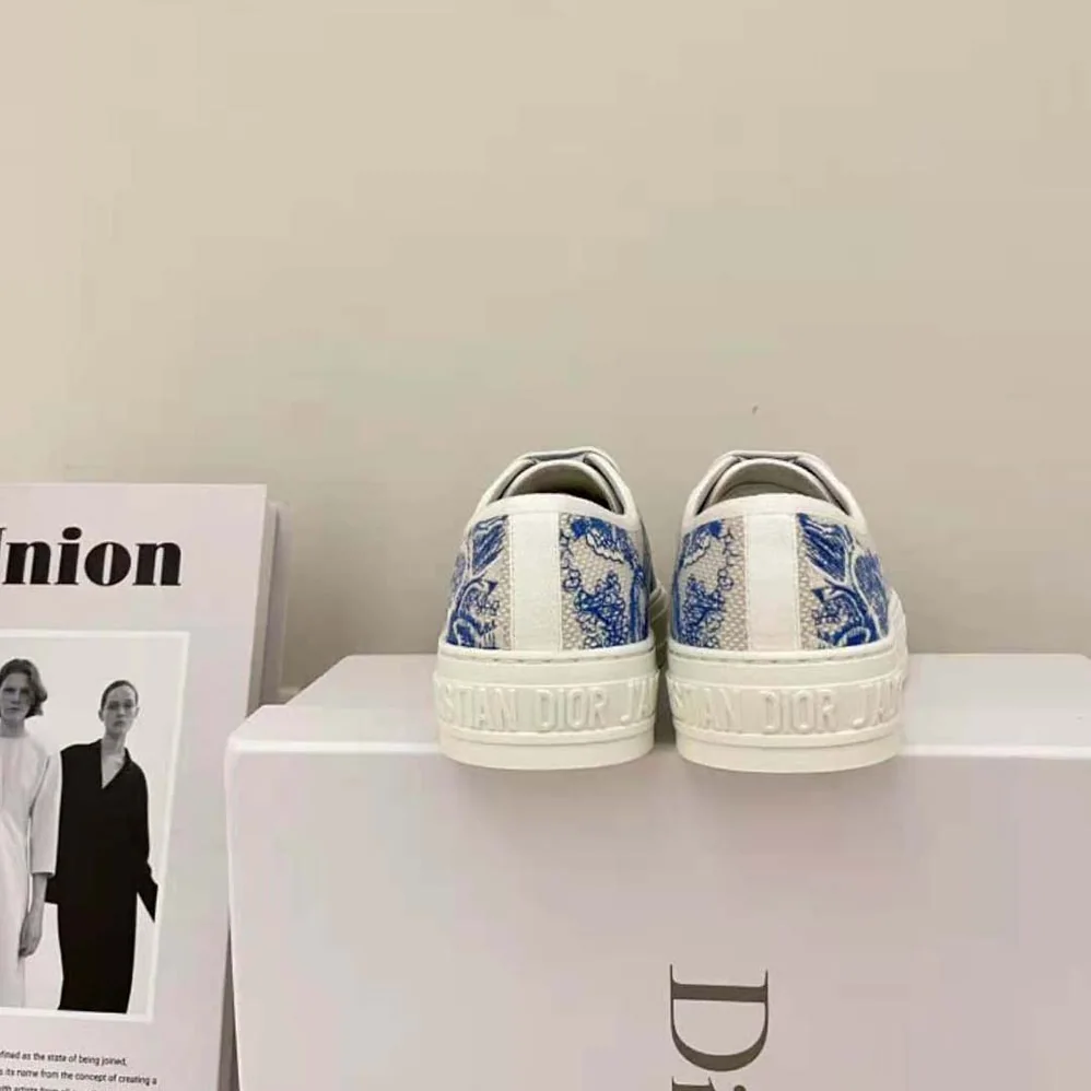 Dior Walk'N'dior Sneaker Bright Blue Toile De Jouy Embroidered Cotton for Women Dior Walk'N'dior Sneaker Bright Blue Toile De Jouy Embroidered Cotton for Women