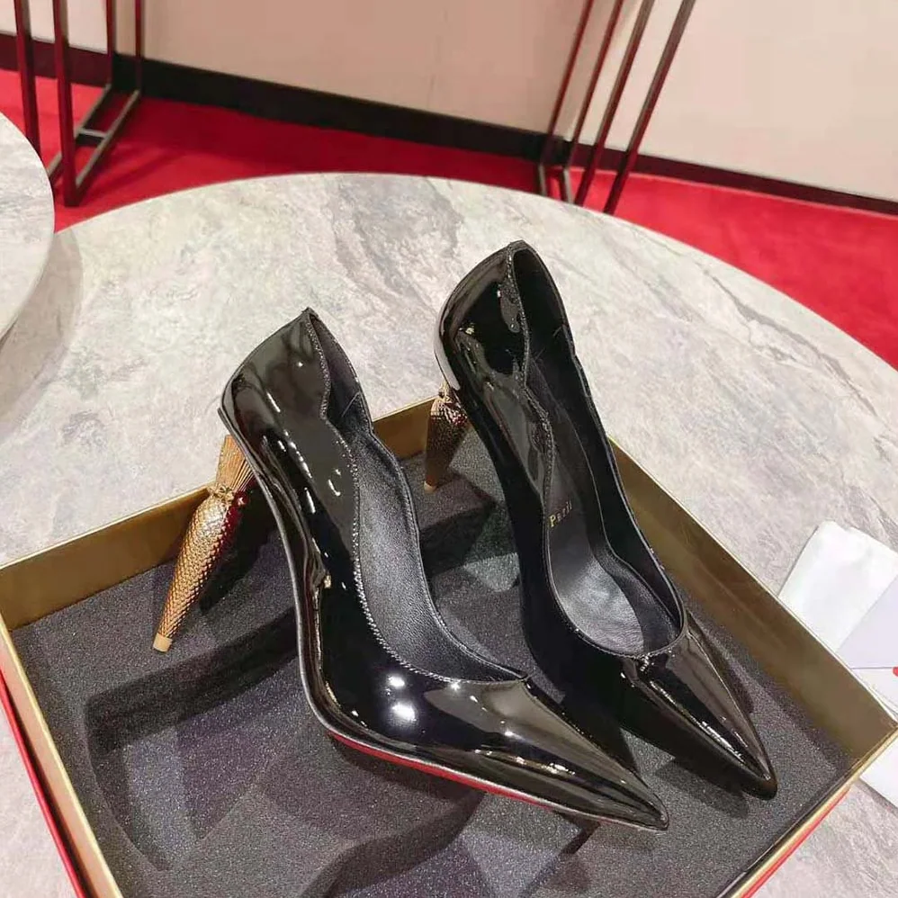 Christian Louboutin Lipchick Pump 100 mm Heel Height for Women in Black Christian Louboutin Lipchick Pump 100 mm Heel Height for Women in Black