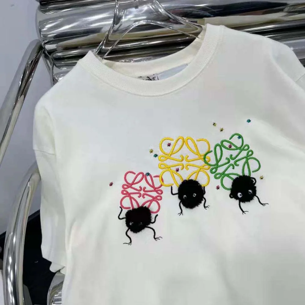 Loewe Susuwatari Anagram T-Shirt in Cotton for Men in Beige Loewe Susuwatari Anagram T-Shirt in Cotton for Men in Beige