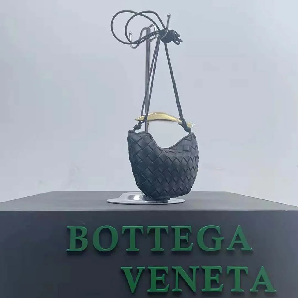 Bottega Veneta Mini Sardine in Supple Lambskin Leather for Women in Black Bottega Veneta Mini Sardine in Supple Lambskin Leather for Women in Black