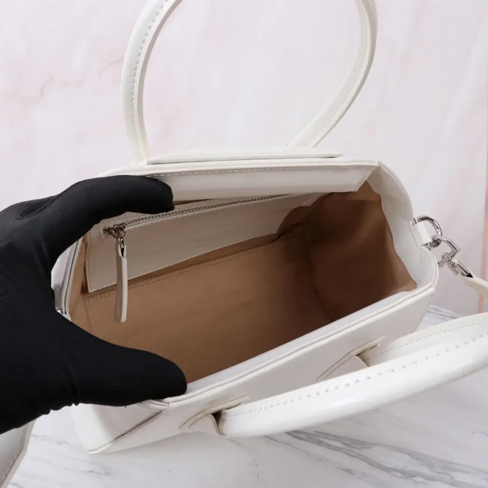 Givenchy Small Antigona Bag in Box Leather for Women in White
