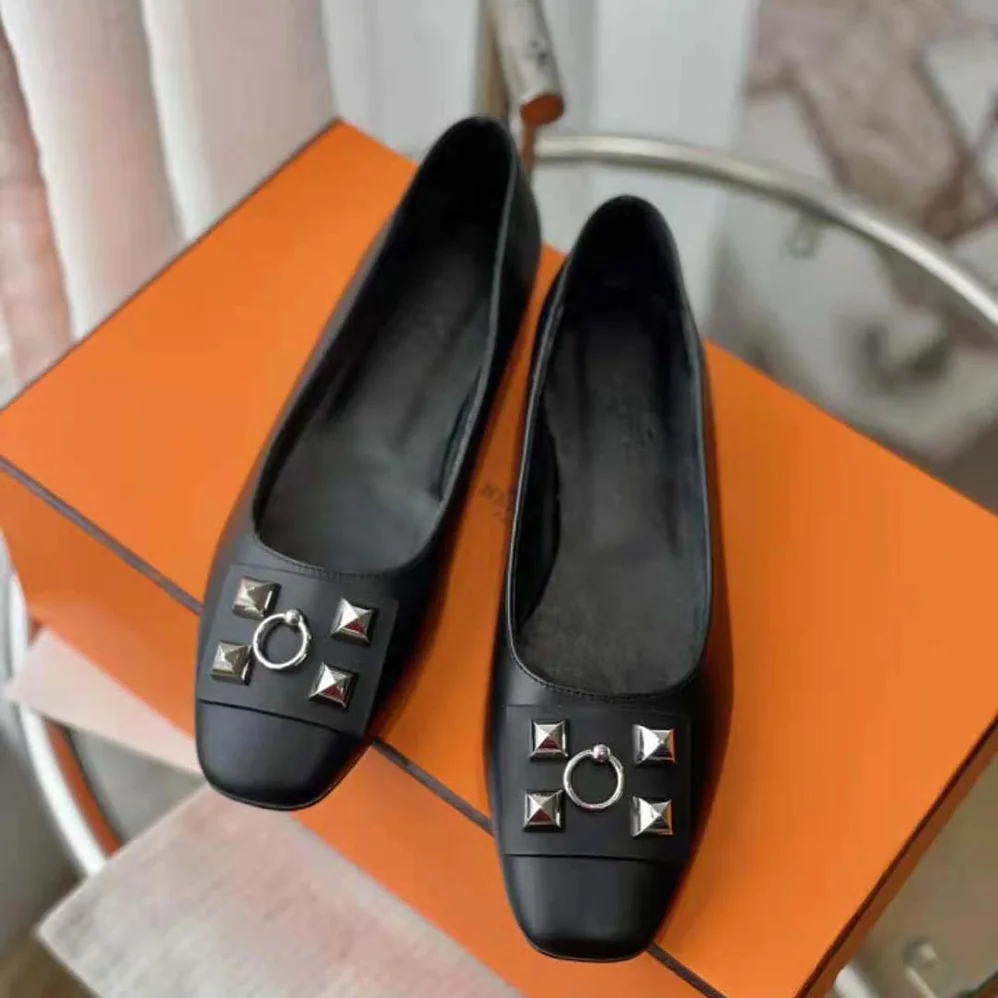 Hermes Danseuse Ballet Flat in Calfskin Leather for Women in Black Hermes Danseuse Ballet Flat in Calfskin Leather for Women in Black