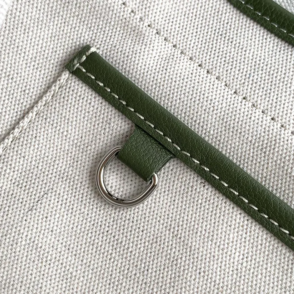 Goyard Capetien MM Messenger Bag for Unisex in Green