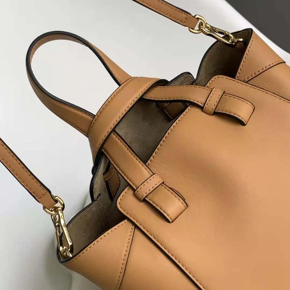 Loewe Hammock Nugget Bag in Nappa Calfskin for Women in Brown Loewe Hammock Nugget Bag in Nappa Calfskin for Women in Brown