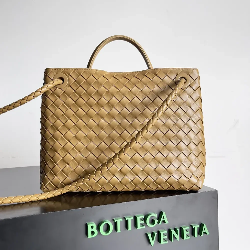 Bottega Veneta Medium Andiamo in Supple Intrecciato Leather for Women in Light Yellow Bottega Veneta Medium Andiamo in Supple Intrecciato Leather for Women in Light Yellow