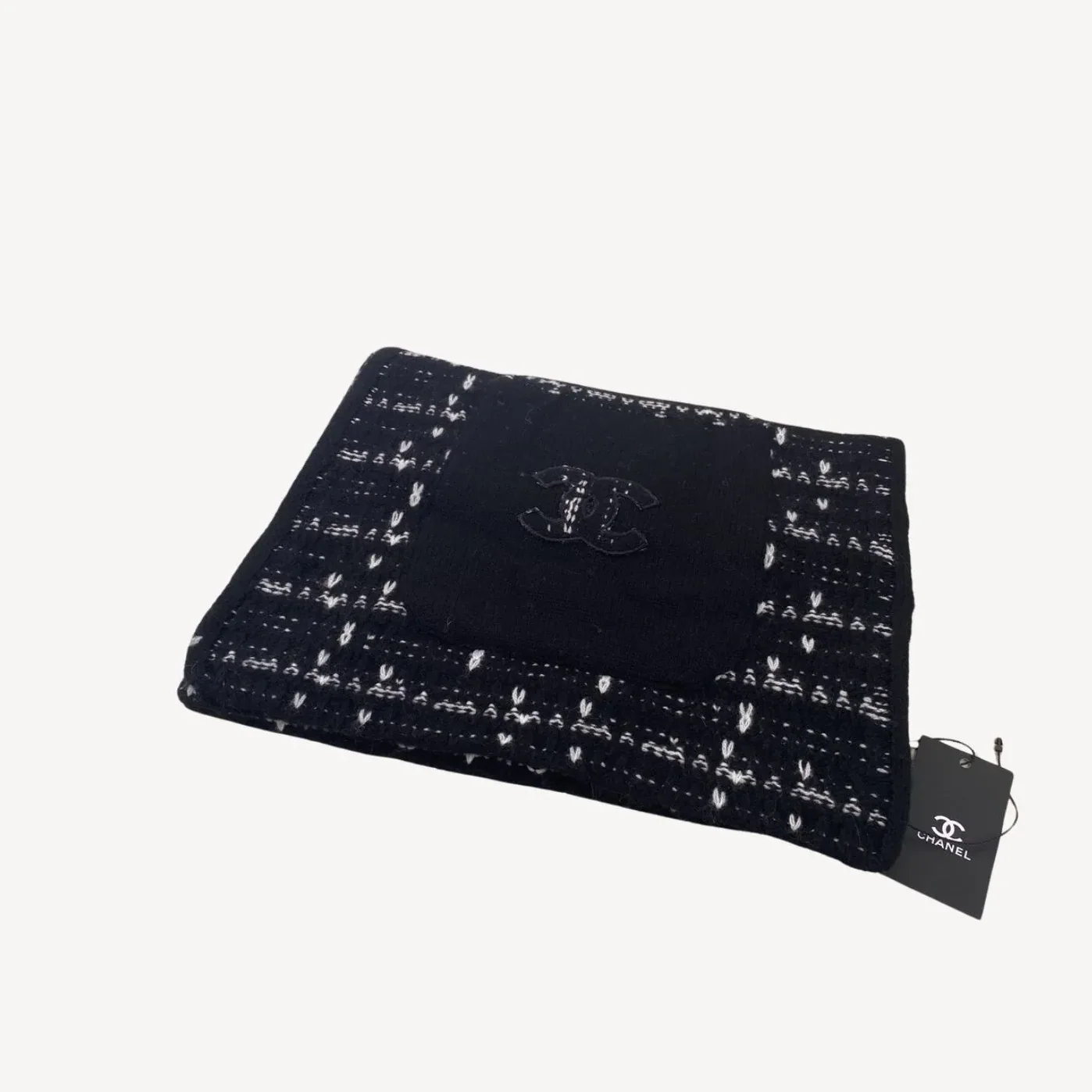 Chanel High in End Cashmere Scarf Black