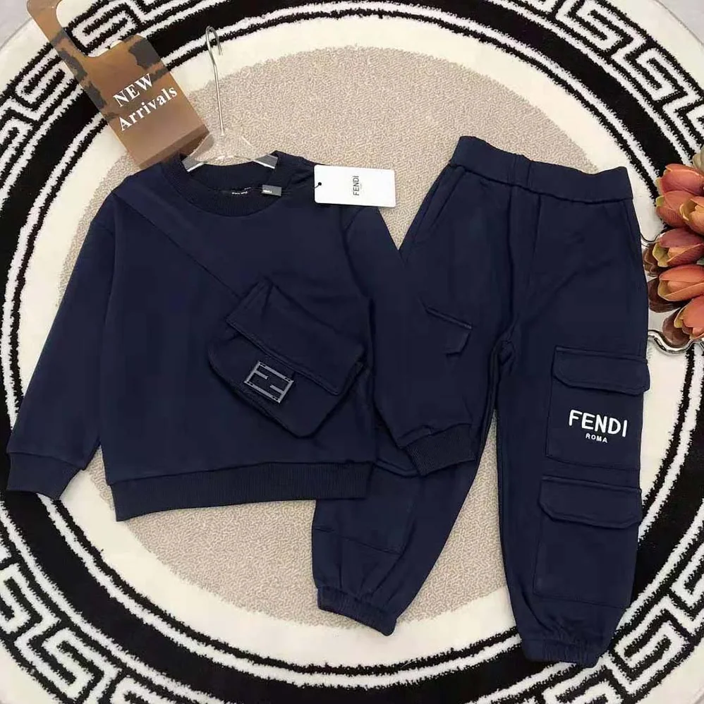 Fendi Kids' Junior Sweatshirt Navy Blue Sweatshirt with Large Baguette Fendi Kids' Junior Sweatshirt Navy Blue Sweatshirt with Large Baguette