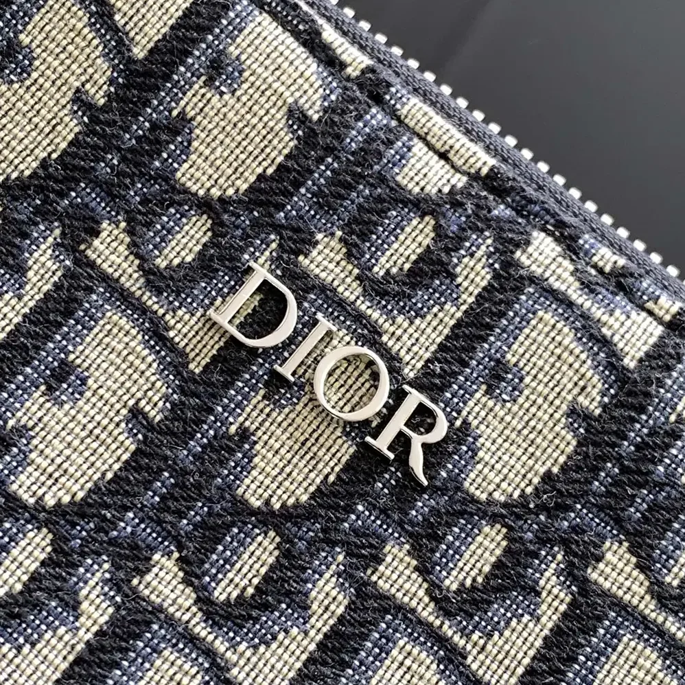 Dior Pouch Beige and Black Dior Oblique Jacquard for Men Dior Pouch Beige and Black Dior Oblique Jacquard for Men