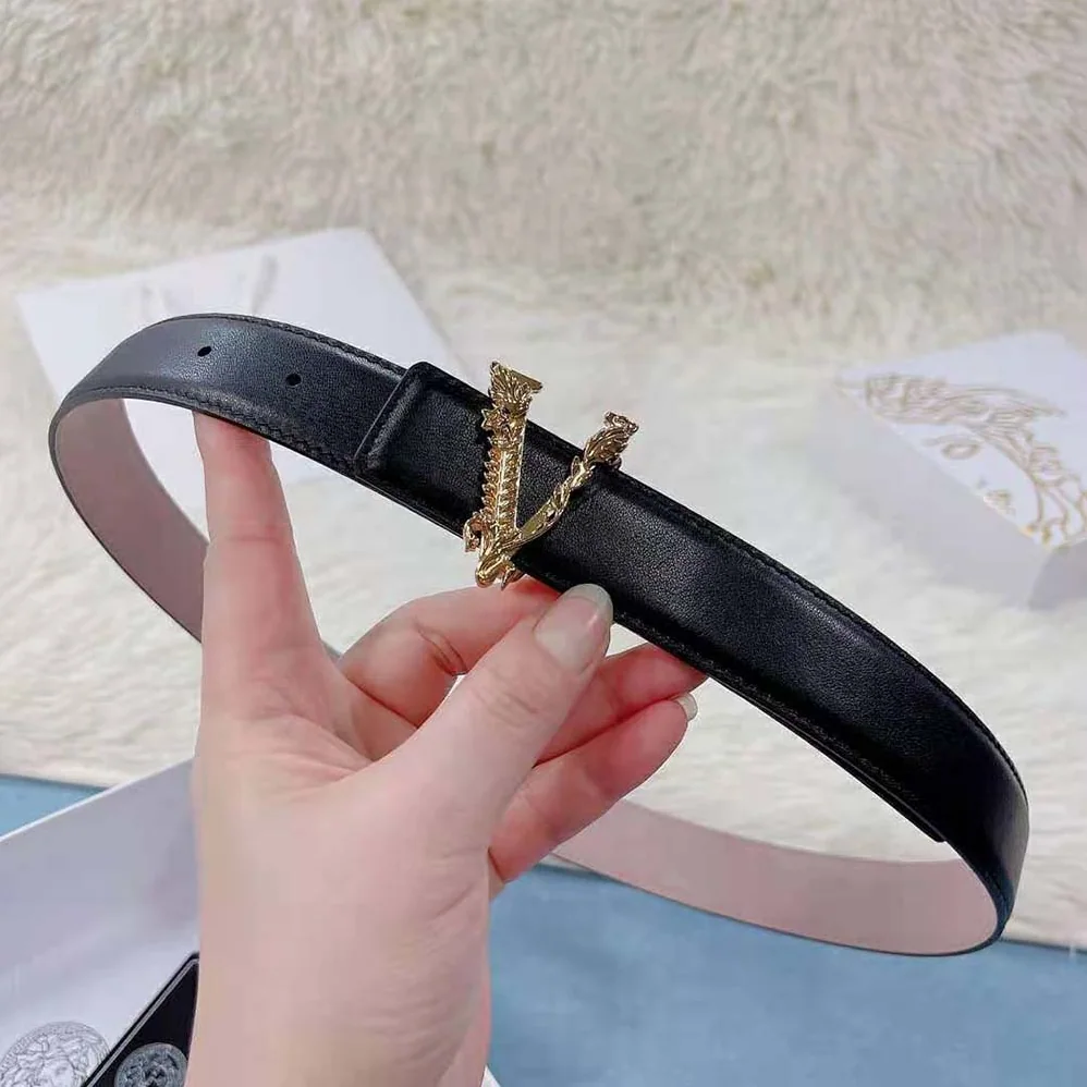 Versace Virtus Thin Waist belt in Calf Leather for Women in Black Versace Virtus Thin Waist belt in Calf Leather for Women in Black