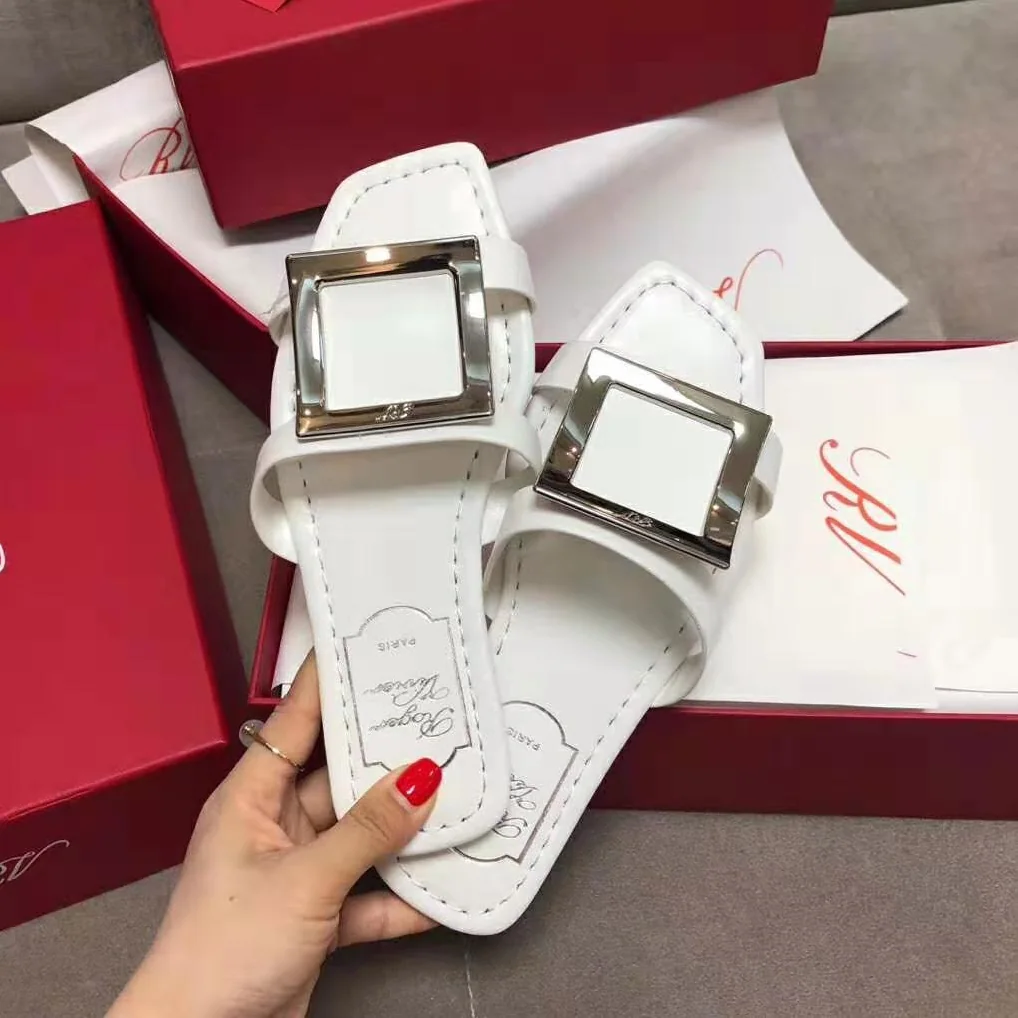 Roger Vivier Bikiviv' Mules Flat Sandals for Women in White Roger Vivier Bikiviv' Mules Flat Sandals for Women in White