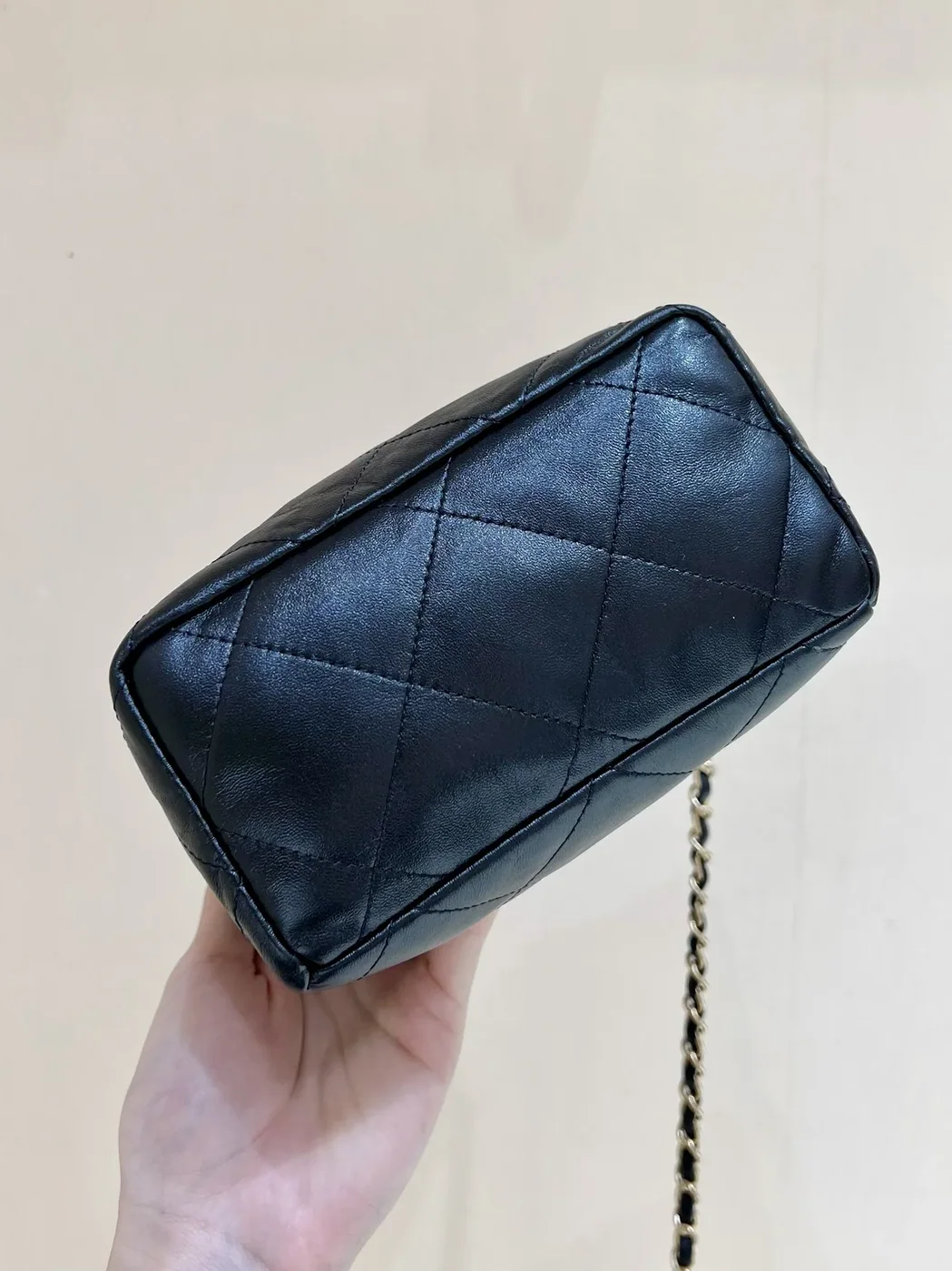 Chanel CC Small Bucket Bag Black / Chanel CC Small Bucket Bag Black /