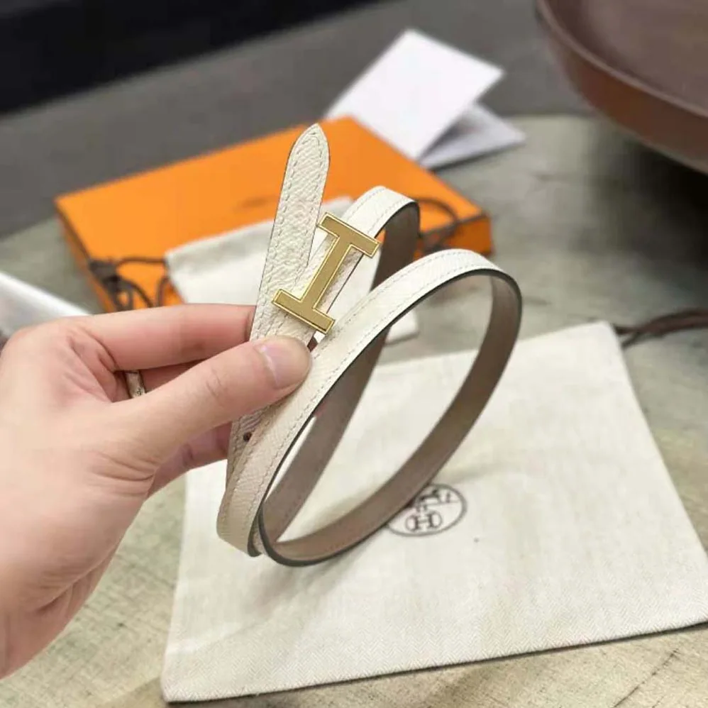 Hermes Focus Belt Buckle & Reversible Leather Strap 13 mm for Women in Gold/Brown Hermes Focus Belt Buckle & Reversible Leather Strap 13 mm for Women in Gold/Brown