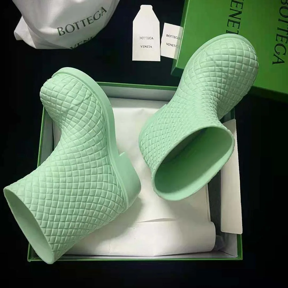 Bottega Veneta Fireman Ankle Boot for Unisex in Green