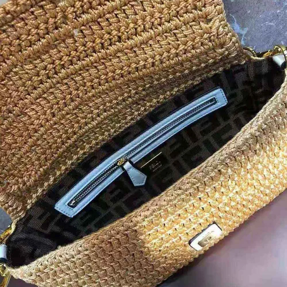 Fendi Baguette Bag in Traditional Cotton Crochet Bag for Women in Orange Fendi Baguette Bag in Traditional Cotton Crochet Bag for Women in Orange