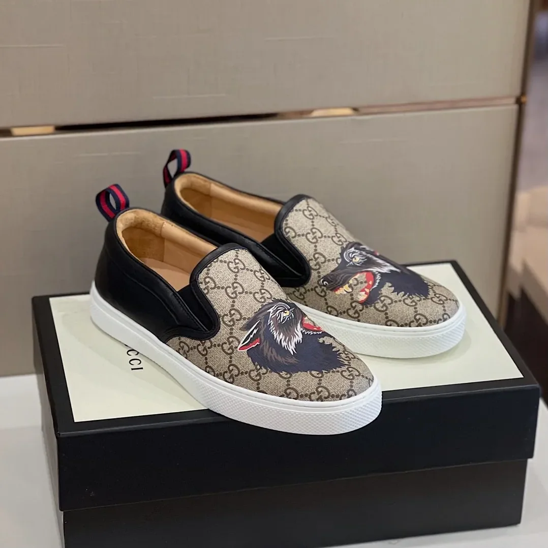 Gucci GG Supreme Slip-On With Wolf Printed Black And Gray for Men