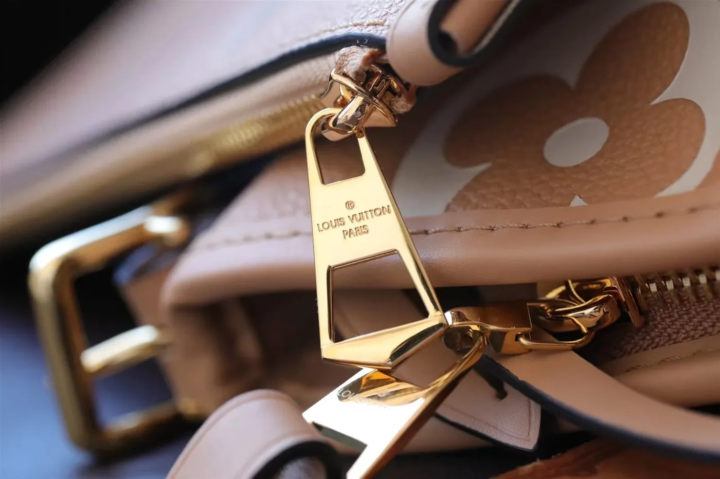 Louis Vuitton CarryAll PM Brown / Louis Vuitton CarryAll PM Brown /