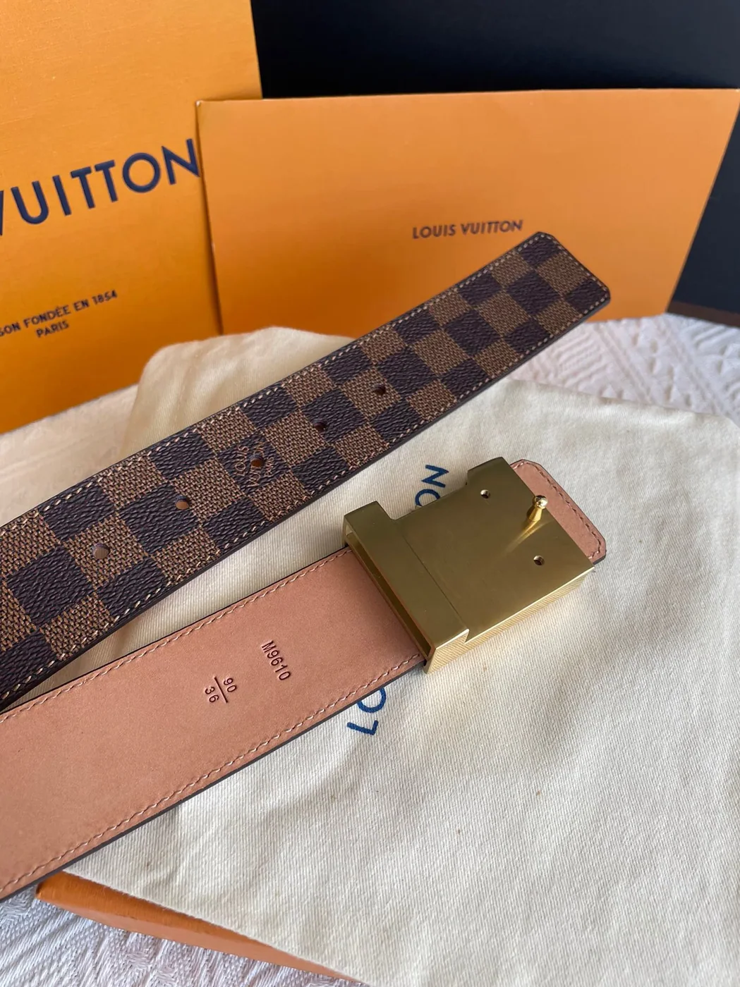 Louis Vuitton Twist Iconic Initiales LV Belt Damier Infini Canvas Brown Gold Finishing Louis Vuitton Twist Iconic Initiales LV Belt Damier Infini Canvas Brown Gold Finishing