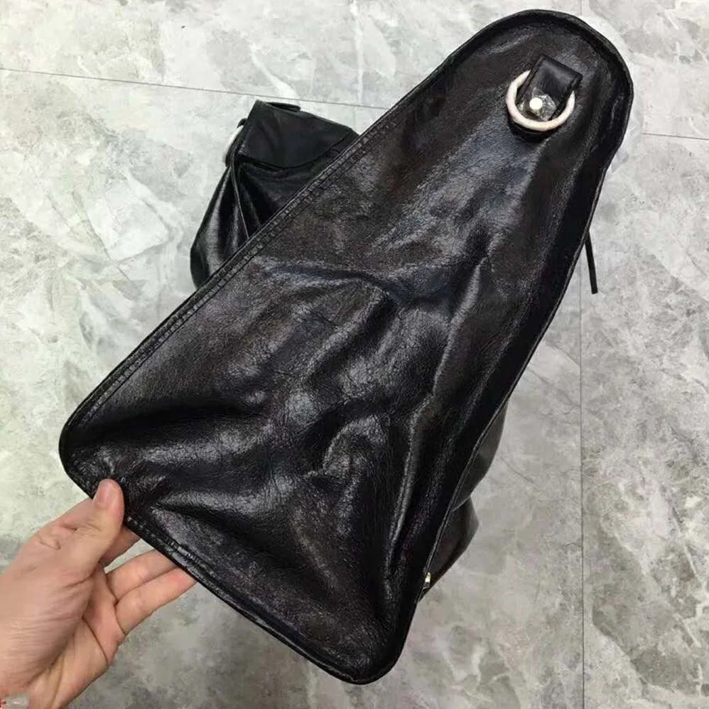 Balenciaga Classic City Medium Sized Lambskin Hand Carry Shoulder Bag for Women Balenciaga Classic City Medium Sized Lambskin Hand Carry Shoulder Bag for Women