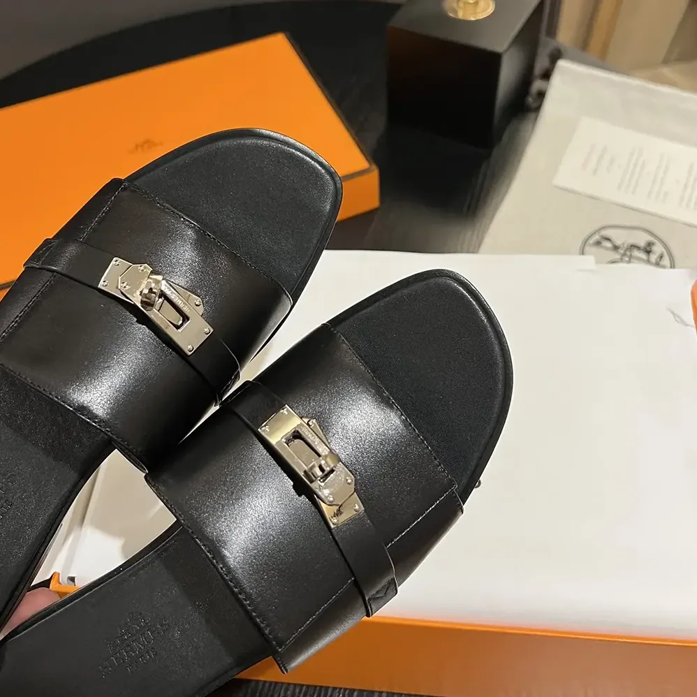Hermes Giulia Sandal-Black H232129Z for Women Hermes Giulia Sandal-Black H232129Z for Women