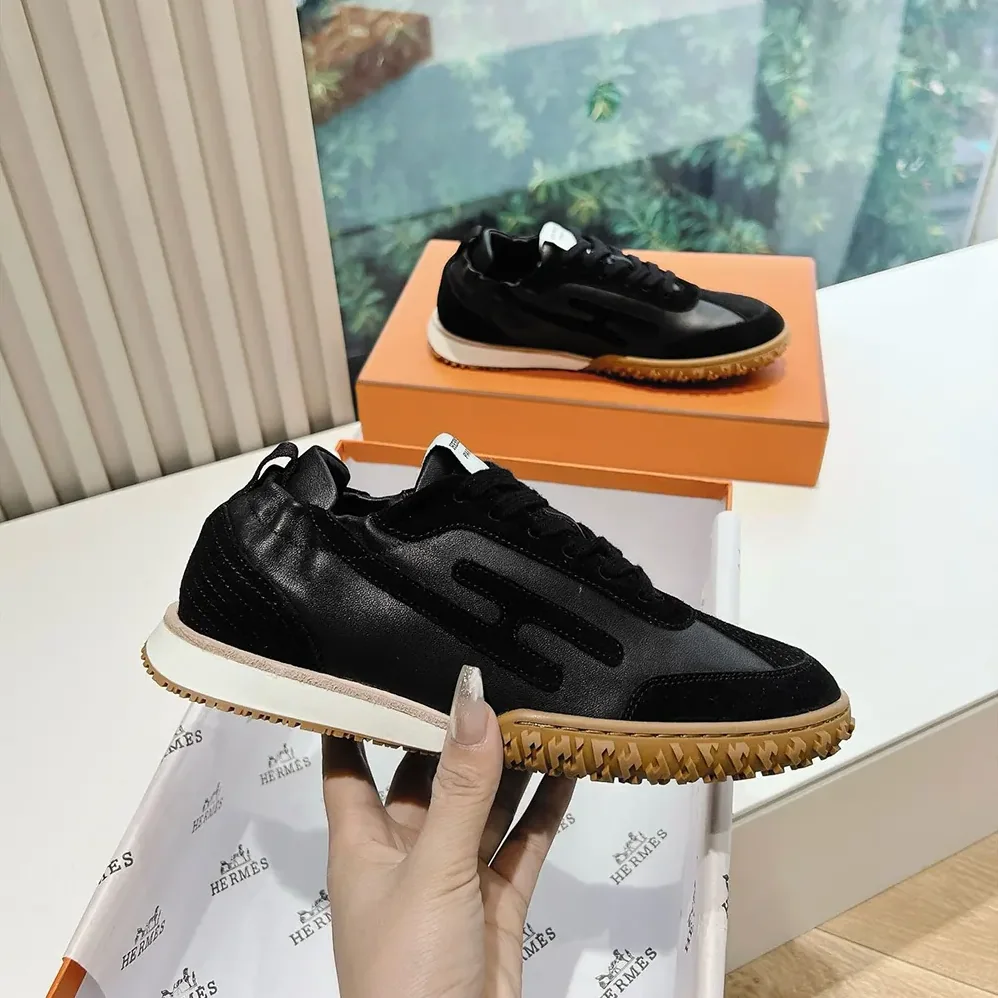 Hermes Jet Sneaker in Technical Canvas and Suede Goatskin for Unisex in Black