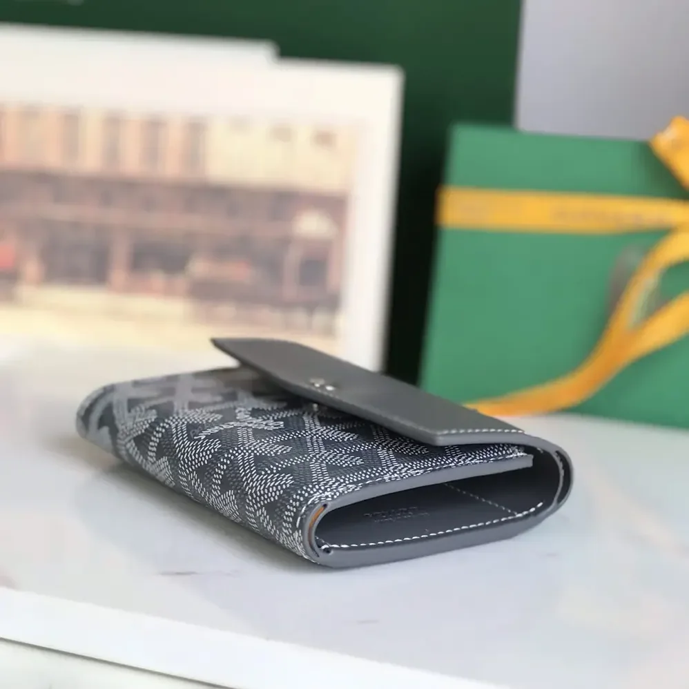 Goyard Saint Gabrie Wallet for Unisex in Grey