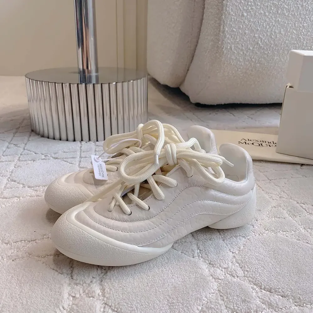 Alexander Mcqueen Flexion Sneaker in Off White for Unisex Alexander Mcqueen Flexion Sneaker in Off White for Unisex