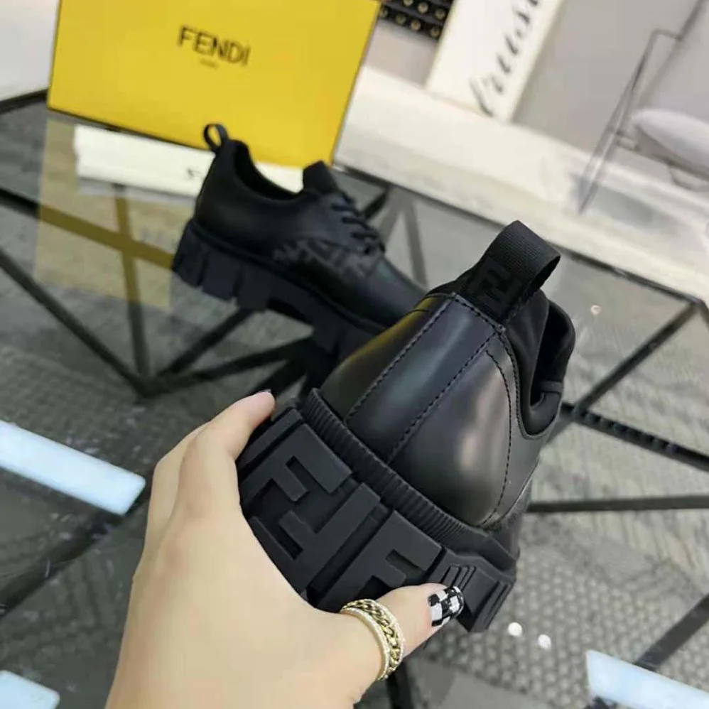 Fendi Force Black Leather Lace for Women in Ups Fendi Force Black Leather Lace for Women in Ups