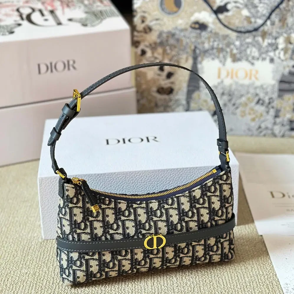 Dior 30 Montaigne Cigale Mini Bag Blue Dior Oblique Jacquard for Women Dior 30 Montaigne Cigale Mini Bag Blue Dior Oblique Jacquard for Women