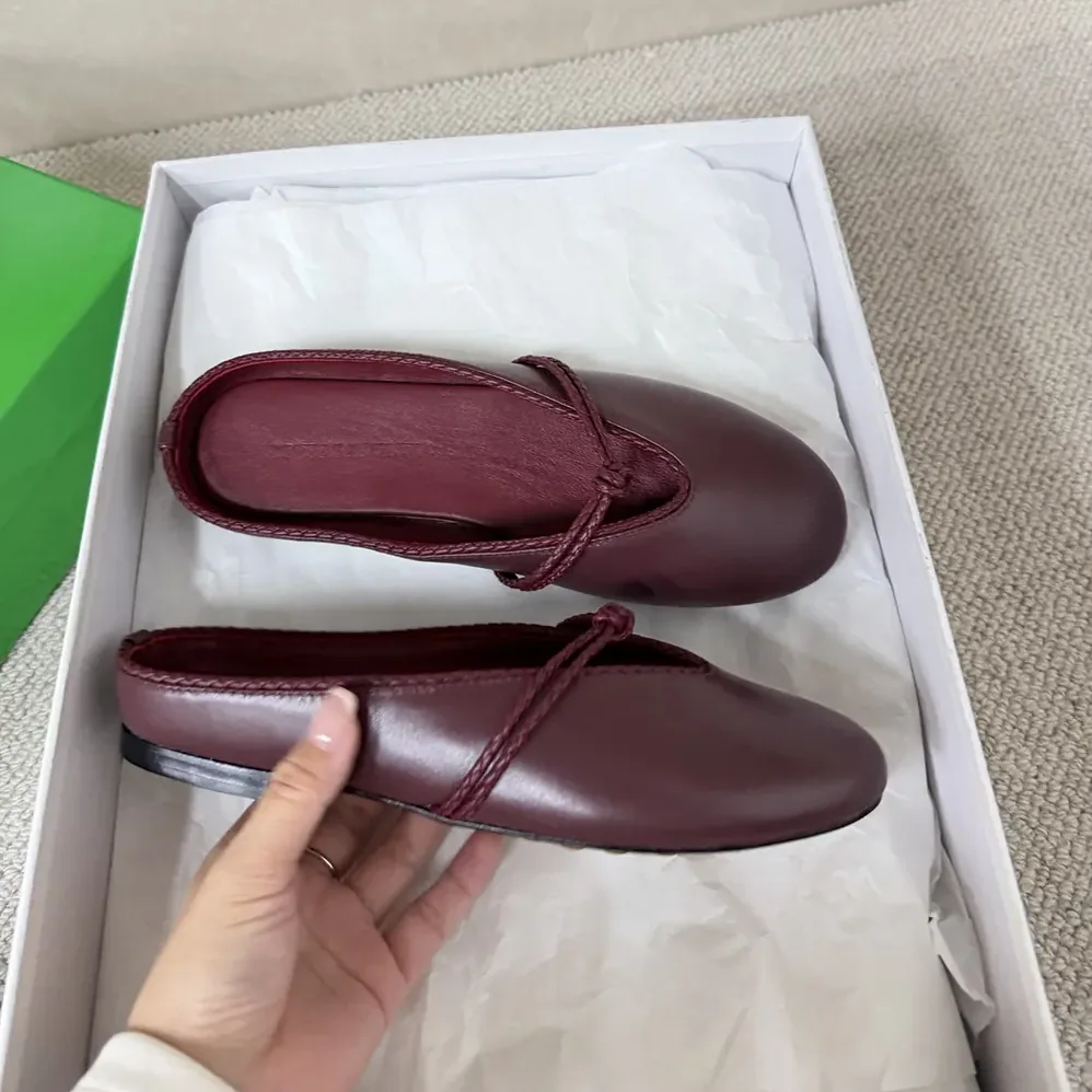 Bottega Veneta Rosa Mary-Jane Ballerina for Women in Deep Mahogany Bottega Veneta Rosa Mary-Jane Ballerina for Women in Deep Mahogany