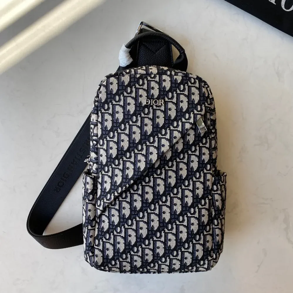 Dior Sling Bag Black and Beige Dior Oblique Jacquard for Men Dior Sling Bag Black and Beige Dior Oblique Jacquard for Men