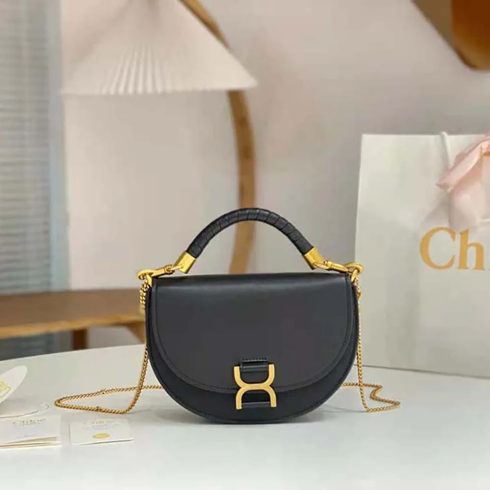 Chloé Marcie Chain Flap Bag for Women in Black Chloé Marcie Chain Flap Bag for Women in Black