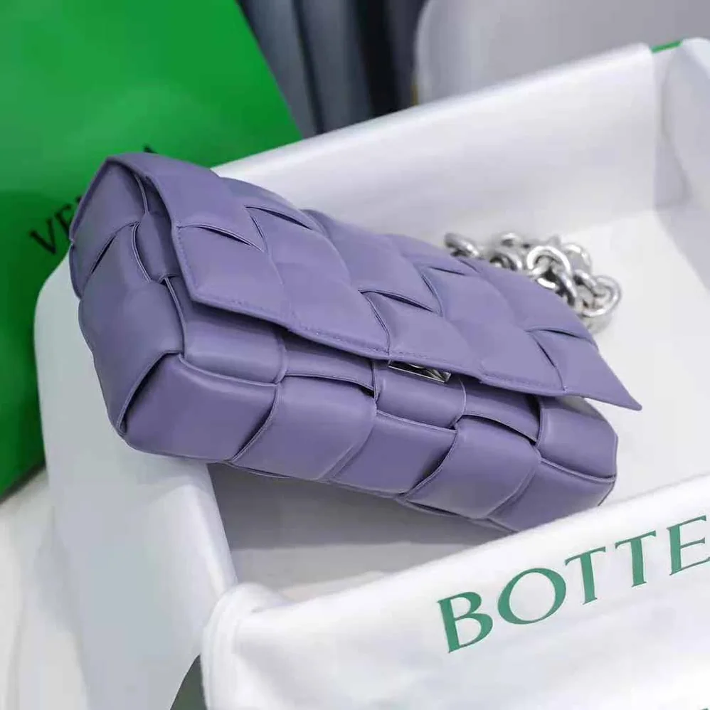 Bottega Veneta Chain Cassette Padded Intrecciato Leather Crossbody Bag for Women in Purple Bottega Veneta Chain Cassette Padded Intrecciato Leather Crossbody Bag for Women in Purple