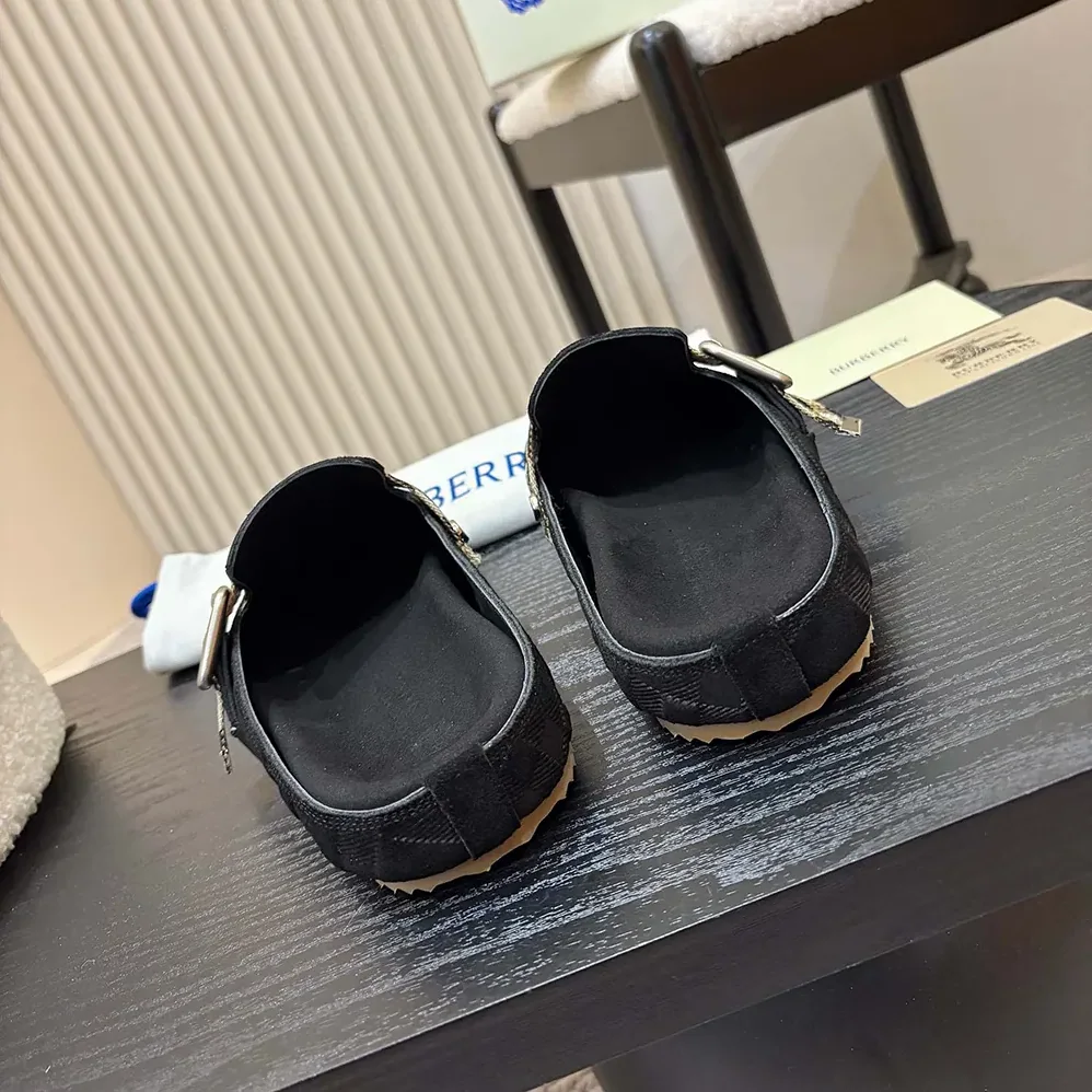 Burberry Check Denim Urchin Clogs for Unisex in Black Burberry Check Denim Urchin Clogs for Unisex in Black