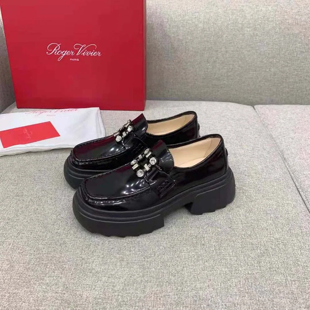Roger Vivier Wallaviv Strass Buckle Loafers in Patent Leather for Women Roger Vivier Wallaviv Strass Buckle Loafers in Patent Leather for Women