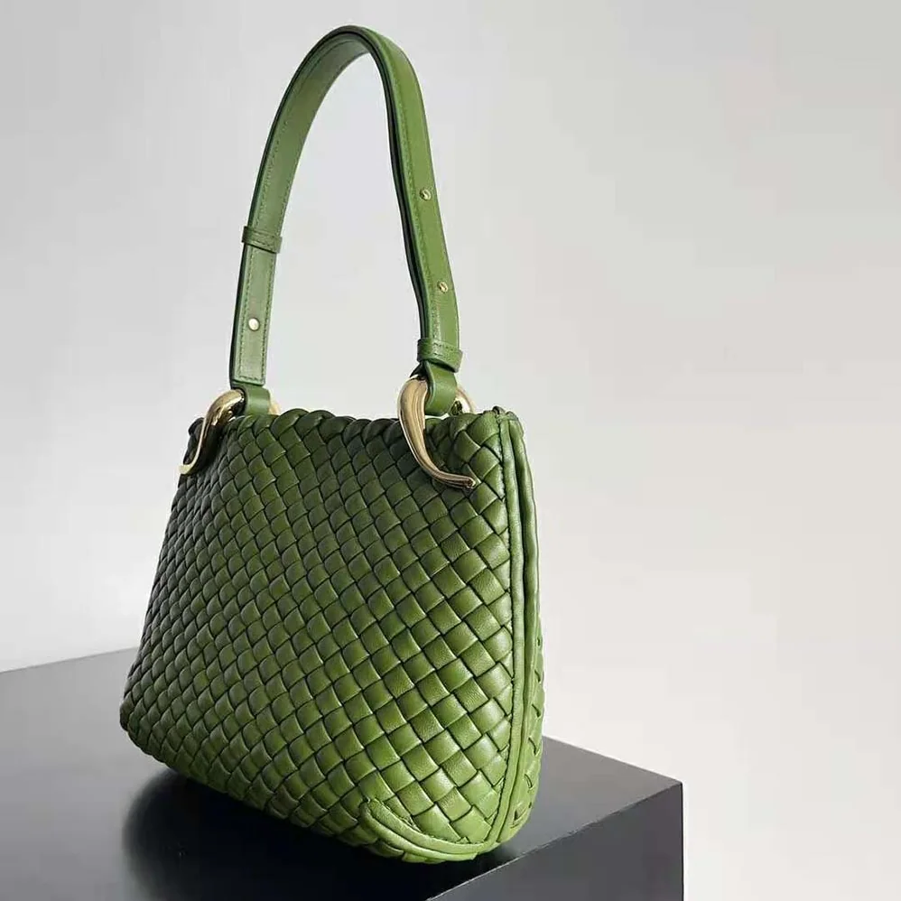 Bottega Veneta Small Clicker Shoulder Bag for Women in Green