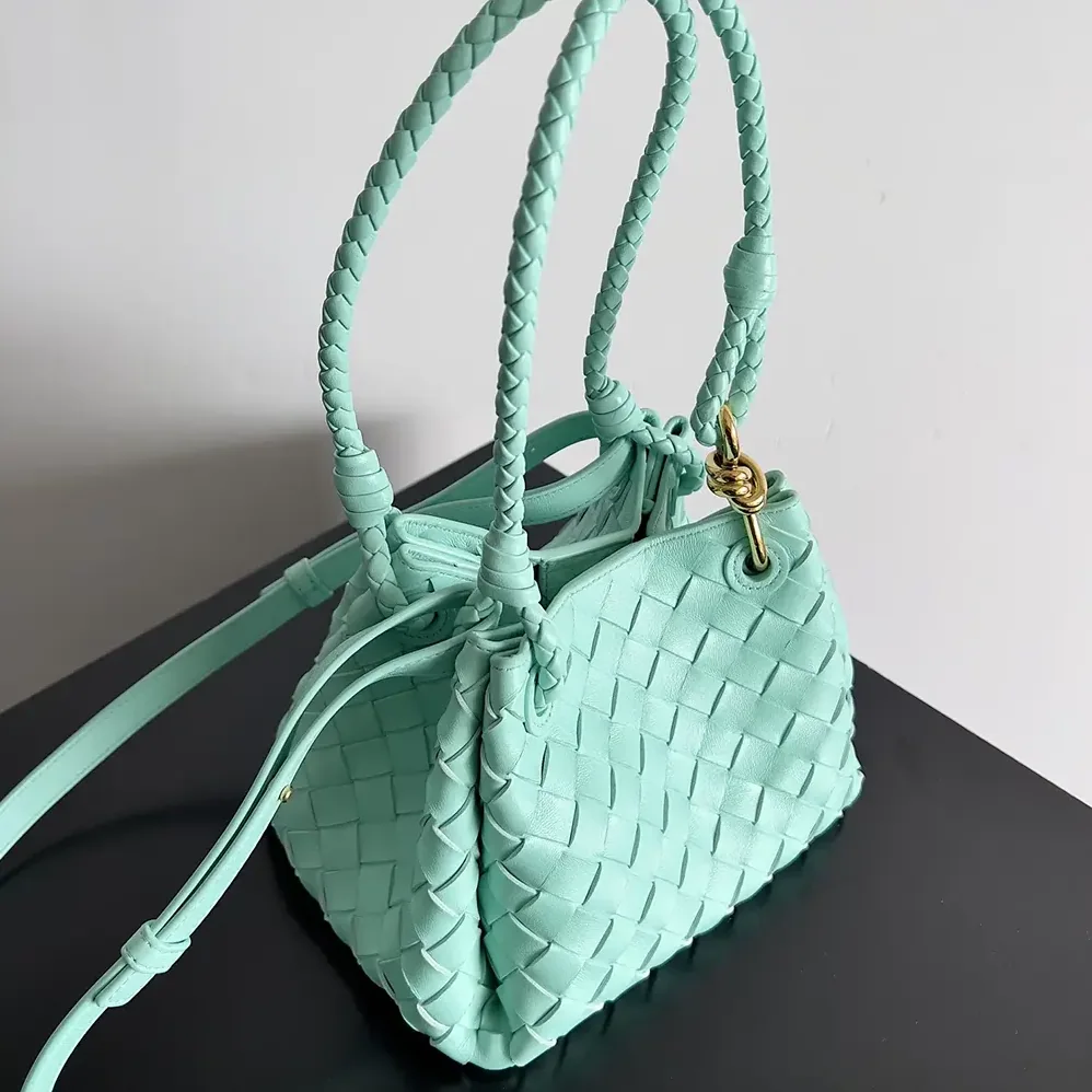 Bottega Veneta Small Andiamo Parachute for Women in Green oasis