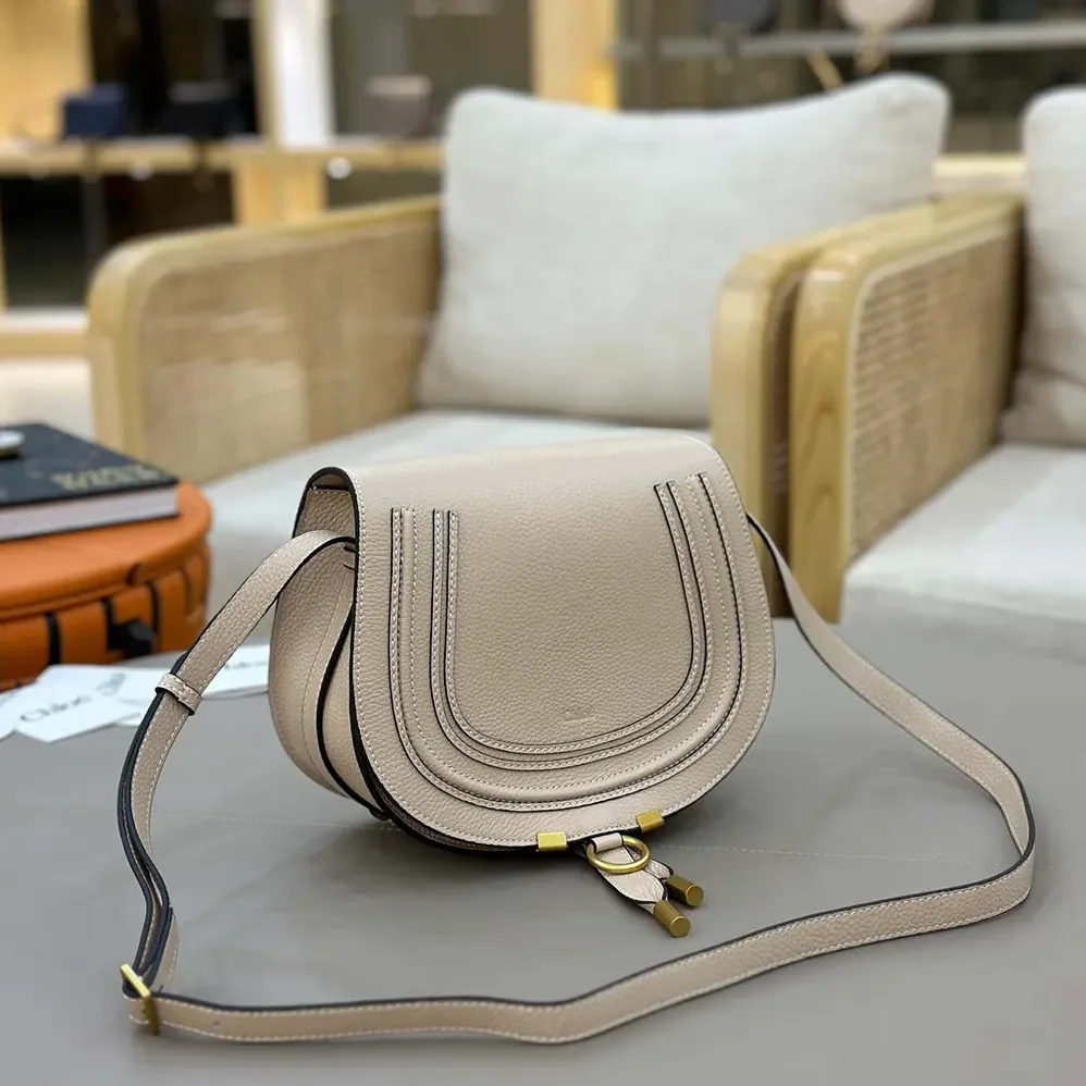 Chloe Marcie Saddle Bag is Crafted Leather for Women Chloe Marcie Saddle Bag is Crafted Leather for Women