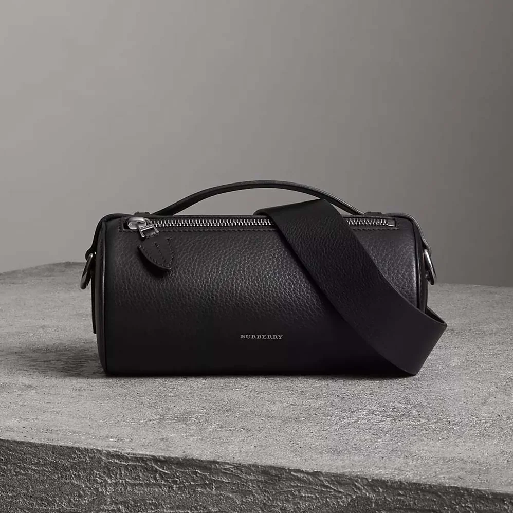 Burberry The Leather Barrel Bag for Women in Black