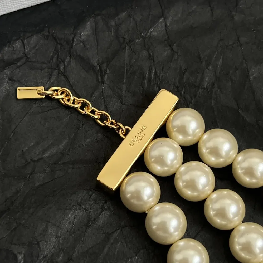Celine Les Perles Celine Necklace in Resin Pearls Brass with Gold Finish and Steel for Women Celine Les Perles Celine Necklace in Resin Pearls Brass with Gold Finish and Steel for Women