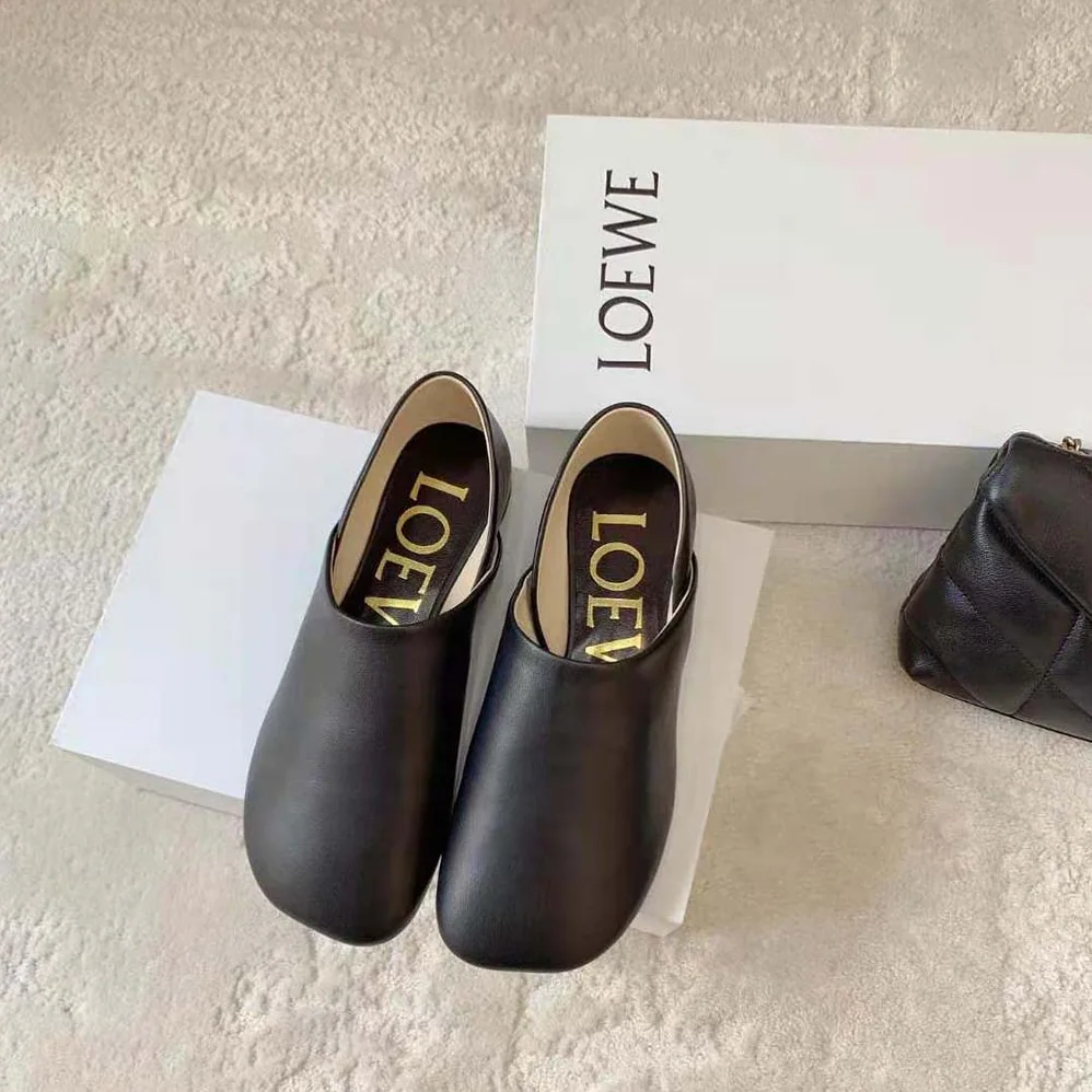 Loewe Toy Slipper in Goatskin for Women in Black