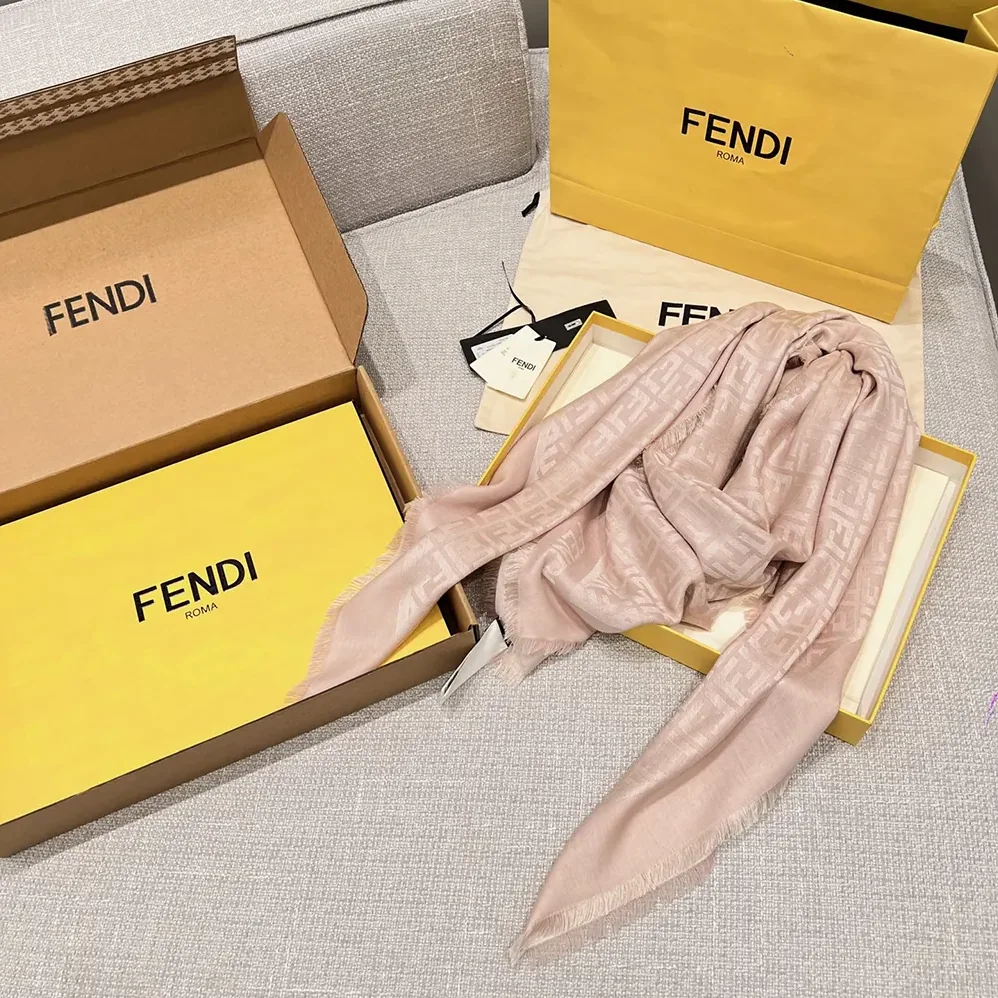 Fendi FF Pink Organic Silk Shawl for Unisex Fendi FF Pink Organic Silk Shawl for Unisex