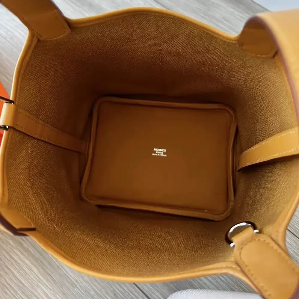 Hermes Picotin Lock 18 Pockets in Goeran Canvas Leather for Women in Brown Hermes Picotin Lock 18 Pockets in Goeran Canvas Leather for Women in Brown
