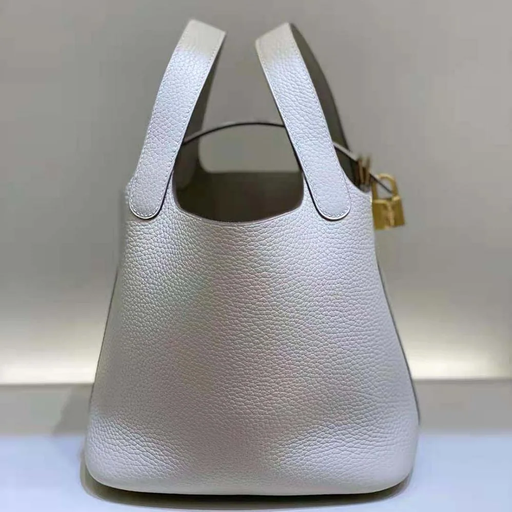 Hermes Picotin Lock 18cm in Clémence leather for Women in White Hermes Picotin Lock 18cm in Clémence leather for Women in White
